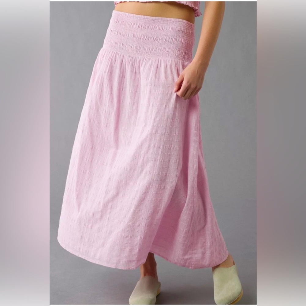 American Eagle High-Waisted Smocked Maxi Skirt— Pastel Pink - Picture 5 of 7